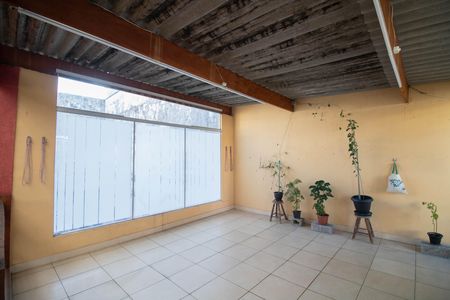 Casa de condomínio à venda com 140m², 2 quartos e sem vaga Casa de condomínio à venda com 140m², 2 quartos e sem vagaVARANDA E ÁREA GOURMET