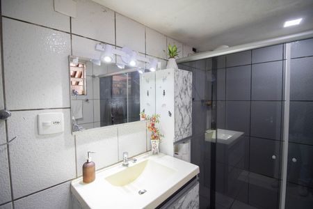 Casa de condomínio à venda com 140m², 2 quartos e sem vaga Casa de condomínio à venda com 140m², 2 quartos e sem vagaBANHEIRO