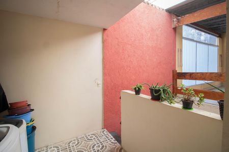 Casa de condomínio à venda com 140m², 2 quartos e sem vaga Casa de condomínio à venda com 140m², 2 quartos e sem vagaQUINTAL E ÁREA DE SERVIÇO