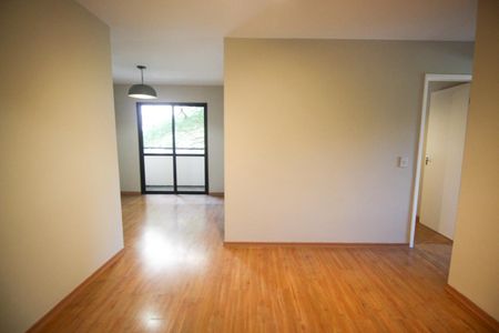 Apartamento para alugar com 72m², 3 quartos e 1 vagaSala