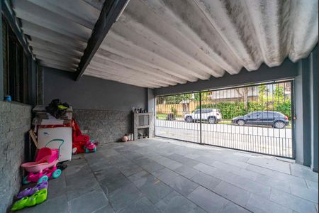 Casa à venda com 155m², 4 quartos e 2 vagas Casa à venda com 155m², 4 quartos e 2 vagasGaragem
