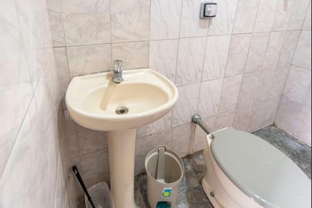 Casa à venda com 155m², 4 quartos e 2 vagas Casa à venda com 155m², 4 quartos e 2 vagasBanheiro do Quarto 4