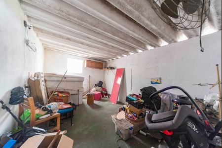Casa à venda com 155m², 4 quartos e 2 vagas Casa à venda com 155m², 4 quartos e 2 vagasQuarto da Área de Serviço e Gourmet