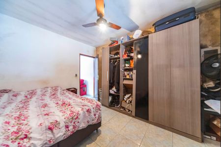 Casa à venda com 155m², 4 quartos e 2 vagas Casa à venda com 155m², 4 quartos e 2 vagasQuarto 1