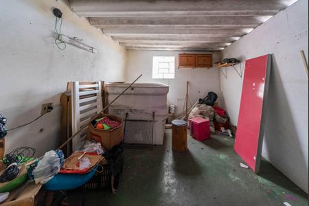 Casa à venda com 155m², 4 quartos e 2 vagas Casa à venda com 155m², 4 quartos e 2 vagasQuarto da Área de Serviço e Gourmet