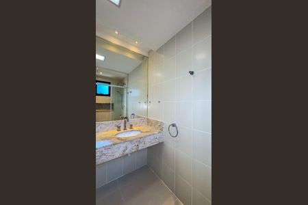 Apartamento para alugar com 183m², 3 quartos e 2 vagasBanheiro da Suíte