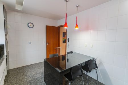 Apartamento à venda com 123m², 3 quartos e 3 vagasCozinha