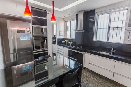 Apartamento à venda com 123m², 3 quartos e 3 vagasCozinha