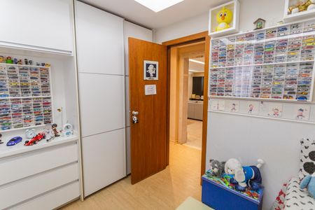 Apartamento à venda com 123m², 3 quartos e 3 vagasQuarto 2