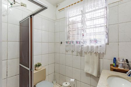 Casa à venda com 220m², 2 quartos e 5 vagas Casa à venda com 220m², 2 quartos e 5 vagasBanheiro