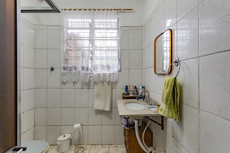 Casa à venda com 220m², 2 quartos e 5 vagas Casa à venda com 220m², 2 quartos e 5 vagasBanheiro