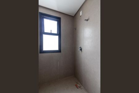 Casa de condomínio à venda com 200m², 3 quartos e 2 vagas Casa de condomínio à venda com 200m², 3 quartos e 2 vagasBanheiro da Suíte 2