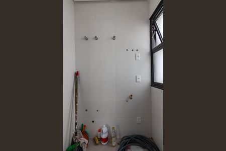 Casa de condomínio à venda com 200m², 3 quartos e 2 vagas Casa de condomínio à venda com 200m², 3 quartos e 2 vagasÁrea de Serviço