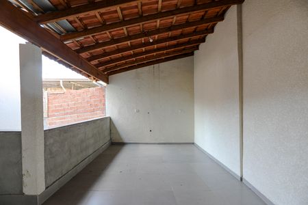Casa para alugar com 100m², 4 quartos e 2 vagas Casa para alugar com 100m², 4 quartos e 2 vagasQuarto 3 - Terraço