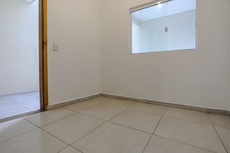 Casa para alugar com 100m², 4 quartos e 2 vagas Casa para alugar com 100m², 4 quartos e 2 vagasQuarto 4 - Serviço