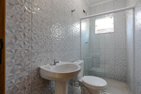 Casa para alugar com 100m², 4 quartos e 2 vagas Casa para alugar com 100m², 4 quartos e 2 vagasBanheiro