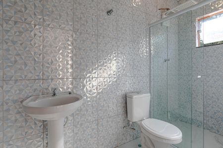 Casa para alugar com 100m², 4 quartos e 2 vagas Casa para alugar com 100m², 4 quartos e 2 vagasBanheiro do Quarto 2 - Suíte