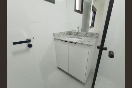 Apartamento à venda com 90m², 1 quarto e 1 vaga Apartamento à venda com 90m², 1 quarto e 1 vagaBanheiro da suíte