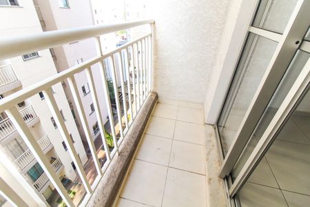 Apartamento para alugar com 55m², 2 quartos e sem vagaSacada