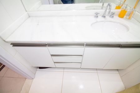 Banheiro de kitnet/studio à venda com 1 quarto, 28m² em Santo Amaro, São Paulo