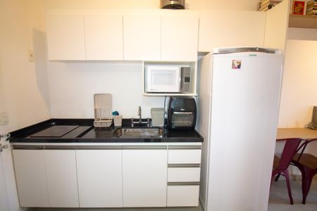 Cozinha de kitnet/studio à venda com 1 quarto, 28m² em Santo Amaro, São Paulo