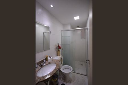Apartamento à venda com 69m², 3 quartos e 2 vagas Apartamento à venda com 69m², 3 quartos e 2 vagasBanheiro Social
