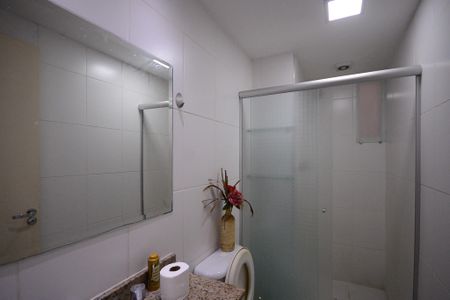 Apartamento à venda com 69m², 3 quartos e 2 vagas Apartamento à venda com 69m², 3 quartos e 2 vagasBanheiro Social