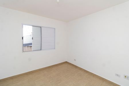 Quarto 1 de casa de condomínio para alugar com 1 quarto, 105m² em Vila Nivi, São Paulo