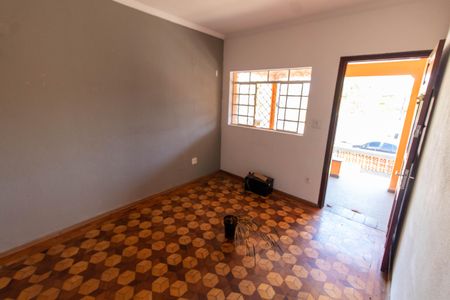 SALA de casa para alugar com 3 quartos, 150m² em Conjunto Habitacional Vila Santana (sousas), Campinas