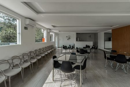 Apartamento para alugar com 49m², 2 quartos e 1 vagaÁrea comum - Salão de festas