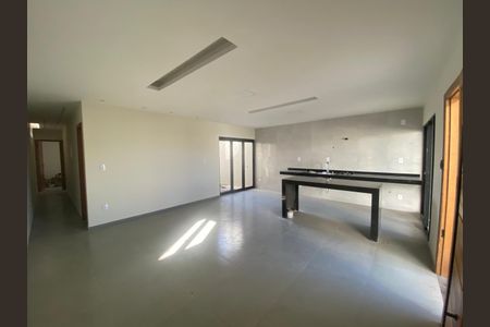 Casa para alugar com 93m², 2 quartos e 3 vagas