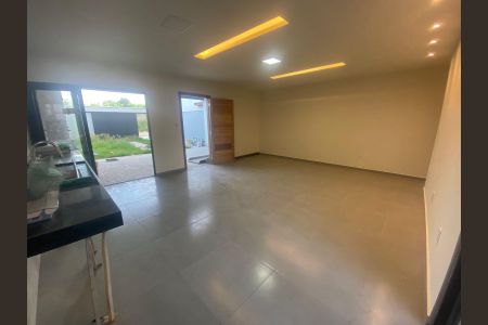 Casa para alugar com 2 quartos, 93m² em Jardim Atlântico Central, Maricá