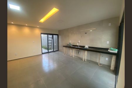 Casa para alugar com 2 quartos, 93m² em Jardim Atlântico Central, Maricá