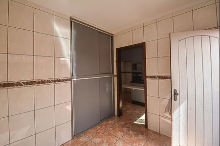 Casa para alugar com 250m², 3 quartos e 2 vagasDespensa