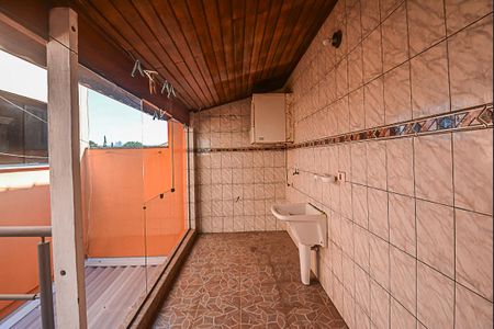 Casa para alugar com 250m², 3 quartos e 2 vagasÁrea de Serviço