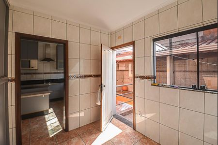 Casa para alugar com 250m², 3 quartos e 2 vagasDespensa