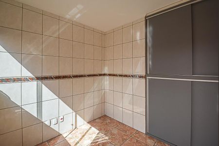 Casa para alugar com 250m², 3 quartos e 2 vagasDespensa