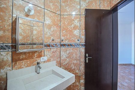 Casa para alugar com 250m², 3 quartos e 2 vagasBanheiro da Suíte