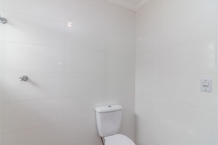 Casa à venda com 125m², 2 quartos e 2 vagasBanheiro da Suíte 2