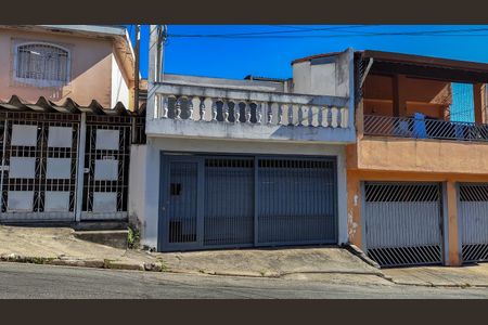 Casa à venda com 125m², 2 quartos e 2 vagasFachada