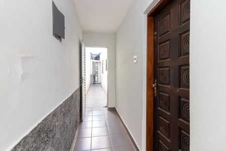 Casa à venda com 125m², 2 quartos e 2 vagasCorredor Lateral
