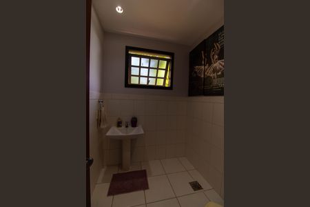 Casa de condomínio para alugar com 260m², 4 quartos e 2 vagas