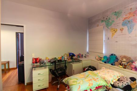 Casa de condomínio para alugar com 260m², 4 quartos e 2 vagas