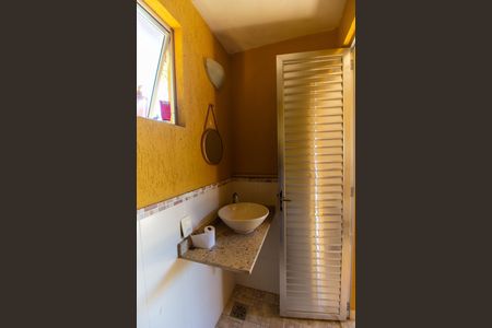 Casa de condomínio para alugar com 260m², 4 quartos e 2 vagas