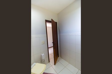 Casa de condomínio para alugar com 260m², 4 quartos e 2 vagas