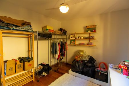 Casa de condomínio para alugar com 260m², 4 quartos e 2 vagas