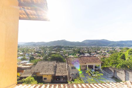 Casa de condomínio para alugar com 260m², 4 quartos e 2 vagas