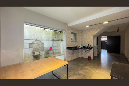 Casa para alugar com 140m², 3 quartos e 2 vagas Casa para alugar com 140m², 3 quartos e 2 vagasCozinha