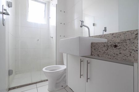 Apartamento para alugar com 70m², 2 quartos e 1 vagaBanheiro da suíte 