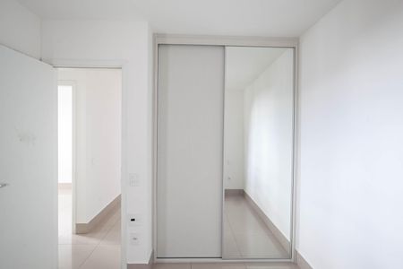 Apartamento para alugar com 70m², 2 quartos e 1 vagaSuíte 